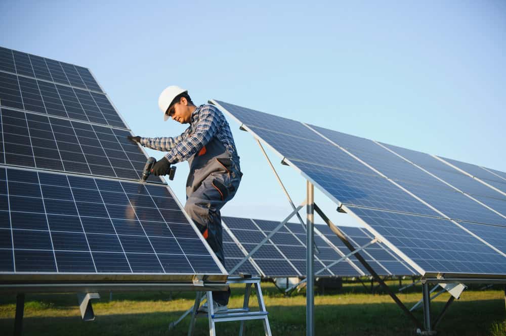 О компании Green Solar KG